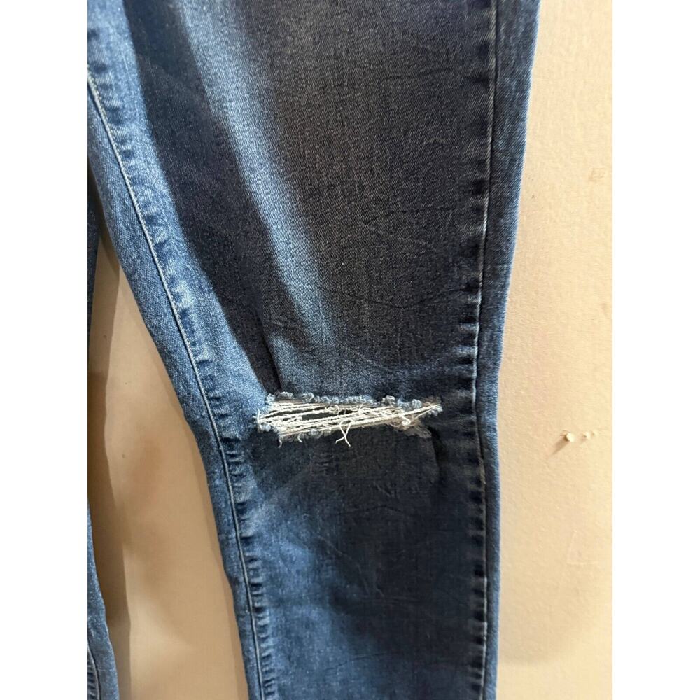 SO Kick Cropped Jeans Womens 15 Blue Denim High Rise Pockets Distressed Raw Hem - Picture 7 of 13